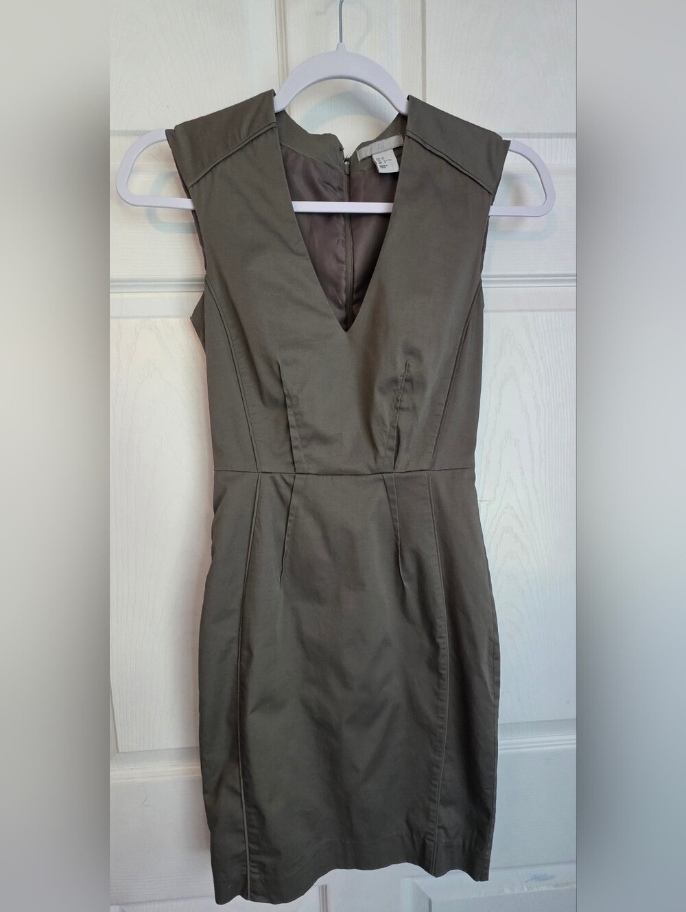 H&M Khaki Gray Sleeveless V-Neck Mini Dress Size 2